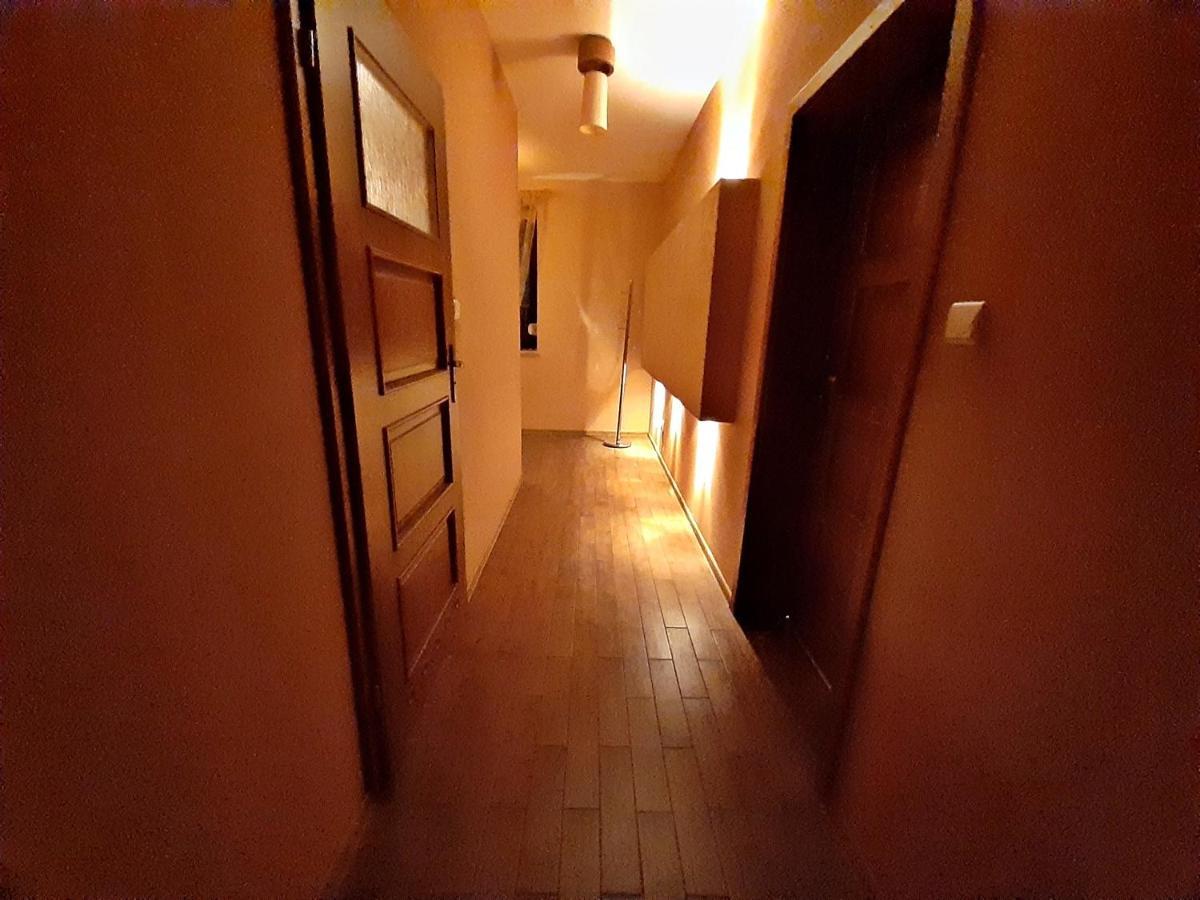 Apartment 6 Osobowy,